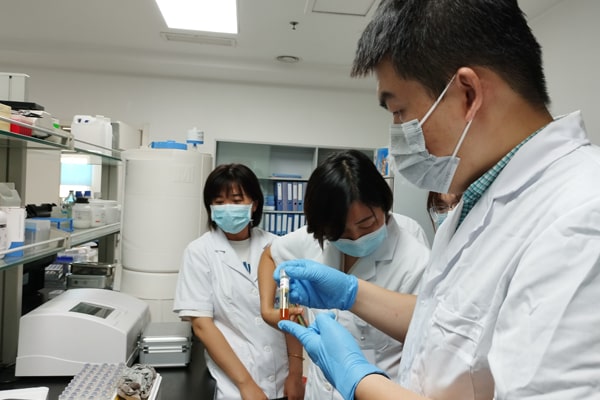 解放軍960醫(yī)院購買優(yōu)云譜多通道梯度PCR儀