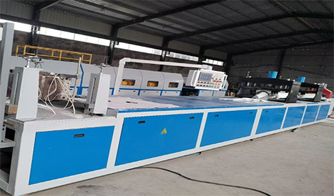 玻璃鋼拉擠設(shè)備的尺寸限制與發(fā)展趨勢(shì)